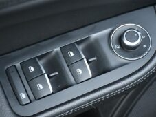 Alfa Romeo Giulia 2,0 VELOCE 16V 206kW AT8-Q4 - 25