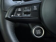 Alfa Romeo Giulia 2,0 VELOCE 16V 206kW AT8-Q4 - 28
