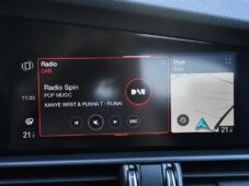 Alfa Romeo Giulia 2,0 VELOCE 16V 206kW AT8-Q4 - 37