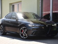 Alfa Romeo Giulia 2,0 VELOCE 16V 206kW AT8-Q4 - 6