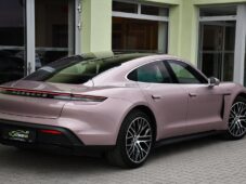 Porsche Taycan PERFORMANCE PLUS - 3