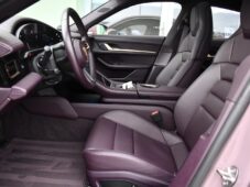 Porsche Taycan PERFORMANCE PLUS - 12