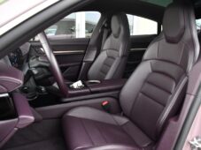 Porsche Taycan PERFORMANCE PLUS - 13