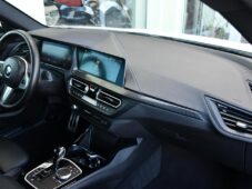 BMW Řada 2 218d M-SPORT 1M ČR - 17