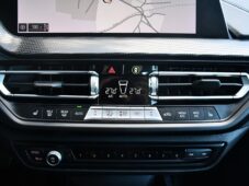 BMW Řada 2 218d M-SPORT 1M ČR - 29