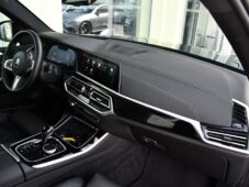 BMW X5 XDRIVE30D M-SPORT PANO - 16