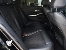 BMW Řada 3 320d xDrive M-SPORT 1M ČR - 19
