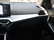 BMW Řada 3 320d xDrive M-SPORT 1M ČR - 6