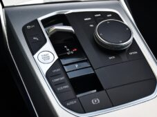 BMW Řada 3 320d xDrive M-SPORT 1M ČR - 24