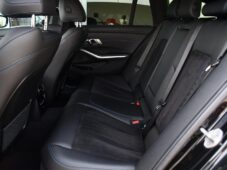 BMW Řada 3 320d xDrive M-SPORT 1M ČR - 17
