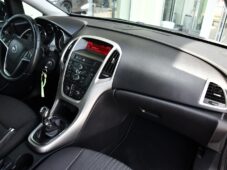 Opel Astra 1.7CDTi SPORTS TOURER - 17