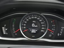 Volvo XC60 D4 A/T ČR 2XALU PO ROZVODECH - 21