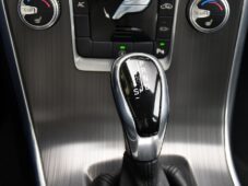 Volvo XC60 D4 A/T ČR 2XALU PO ROZVODECH - 24