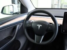Tesla Model Y LONG RANGE DUAL MOTOR AWD - 5