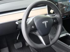 Tesla Model Y LONG RANGE DUAL MOTOR AWD - 15