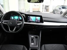 Volkswagen Golf 1.5eTSi DSG LIFE ČR 1.MAJ - 4