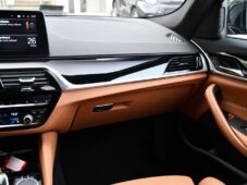 BMW Řada 5 530d xDrive M-SPORT K360 ČR 1M - 19