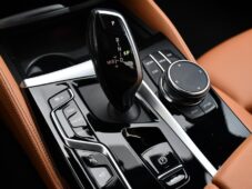 BMW Řada 5 530d xDrive M-SPORT K360 ČR 1M - 24