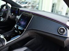Mercedes-Benz EQE 350 AMG PREMIUM 4MATIC 1M - 16