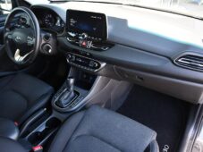 Hyundai i30 1,0T-GDi FAMILY SMART DCT ČR - 11