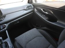 Hyundai i30 1,0T-GDi FAMILY SMART DCT ČR - 23