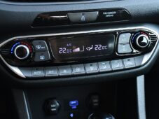 Hyundai i30 1,0T-GDi FAMILY SMART DCT ČR - 31