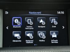 Mercedes-Benz GLA INFINITI QX30 220 CDI 4MATIC - 39