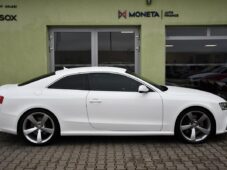 Audi RS 5 4.2 V8 B&O PO VELKÉM SERVISE - 12