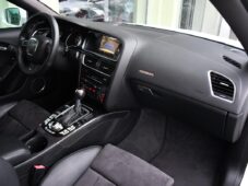 Audi RS 5 4.2 V8 B&O PO VELKÉM SERVISE - 18