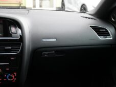 Audi RS 5 4.2 V8 B&O PO VELKÉM SERVISE - 8