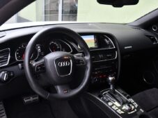 Audi RS 5 4.2 V8 B&O PO VELKÉM SERVISE - 15