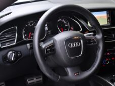 Audi RS 5 4.2 V8 B&O PO VELKÉM SERVISE - 16