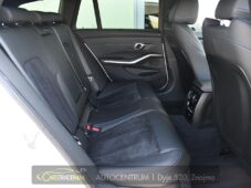 BMW Řada 3 320D XDRIVE M-SPORT ČR HUD - 18