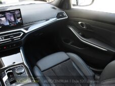 BMW Řada 3 320D XDRIVE M-SPORT ČR HUD - 23
