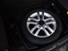 Volkswagen Touran 1.6TDi 77kW TAŽNÉ - 42