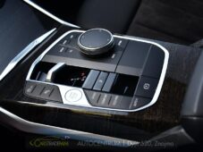 BMW Řada 3 320D XDRIVE M-SPORT ČR HUD - 35