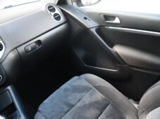 Volkswagen Tiguan 2.0TDi DSG 4MOTION - 23