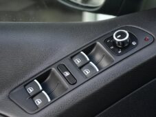 Volkswagen Tiguan 2.0TDi DSG 4MOTION - 24