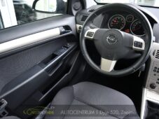 Opel Astra SW 1.6i SPORT A/C - 21