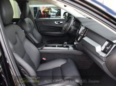Volvo XC60 2.0T8 R-Desing RECHARGE - 15