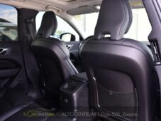 Volvo XC60 2.0T8 R-Desing RECHARGE - 17