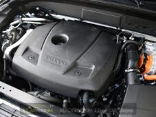 Volvo XC60 2.0T8 R-Desing RECHARGE - 50