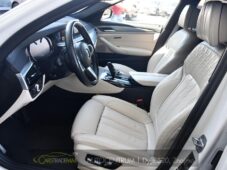BMW Řada 5 520d xD M-SPORT HEAD-UP PANORA - 9