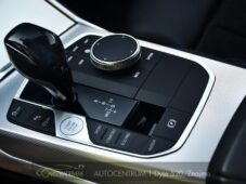BMW Řada 3 320d xDrive M-SPORT - 35