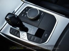 BMW Řada 3 320d xDrive M-SPORT - 36