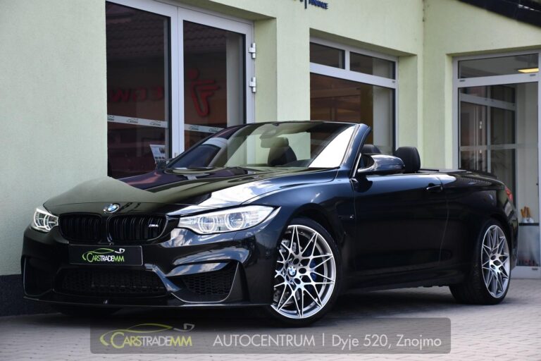 BMW M4 HUD - 1
