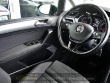 Volkswagen Touran 2.0TDi DSG TAŽNÉ 2xKOLA - 22
