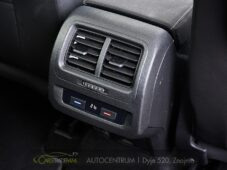 Volkswagen Touran 2.0TDi DSG TAŽNÉ 2xKOLA - 25