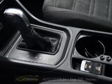 Volkswagen Touran 2.0TDi DSG TAŽNÉ 2xKOLA - 35