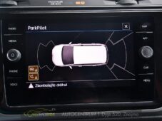 Volkswagen Touran 2.0TDi DSG TAŽNÉ 2xKOLA - 42